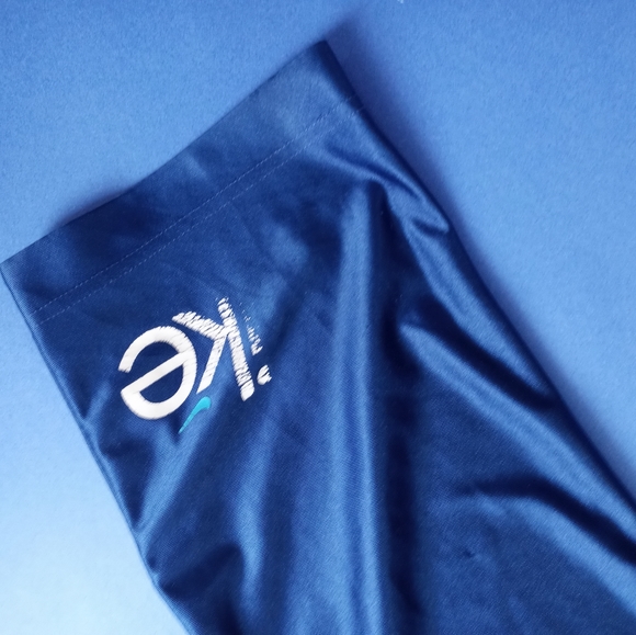 *SOLD*Vintage Nike Tear-Away Pants - Picture 7 of 7